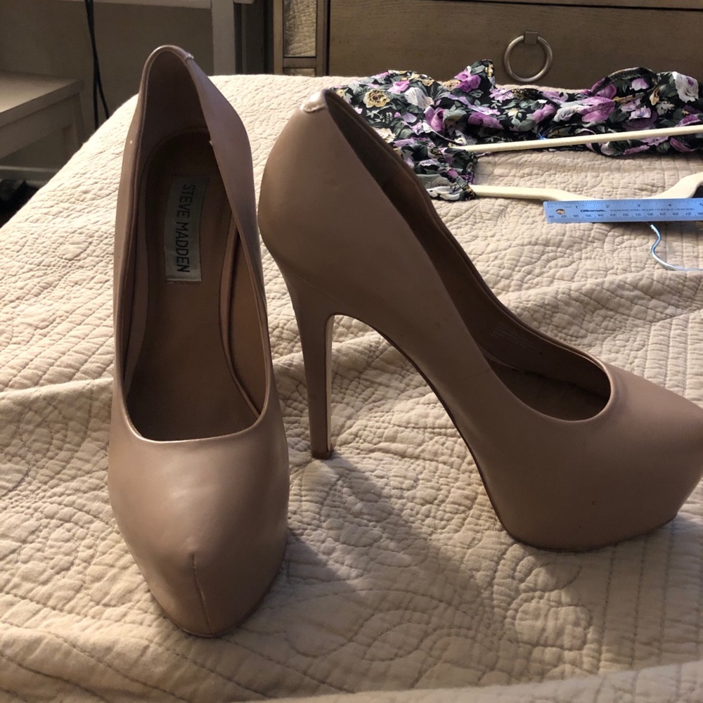 Steve Madden Deja Vu Heels